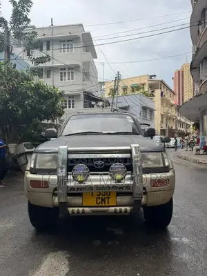 Toyota Hilux Surf 1998 Blue