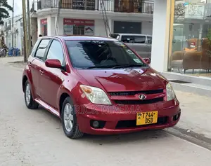 Toyota IST 2006 Red