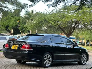 Toyota Crown Royale 2005 Black