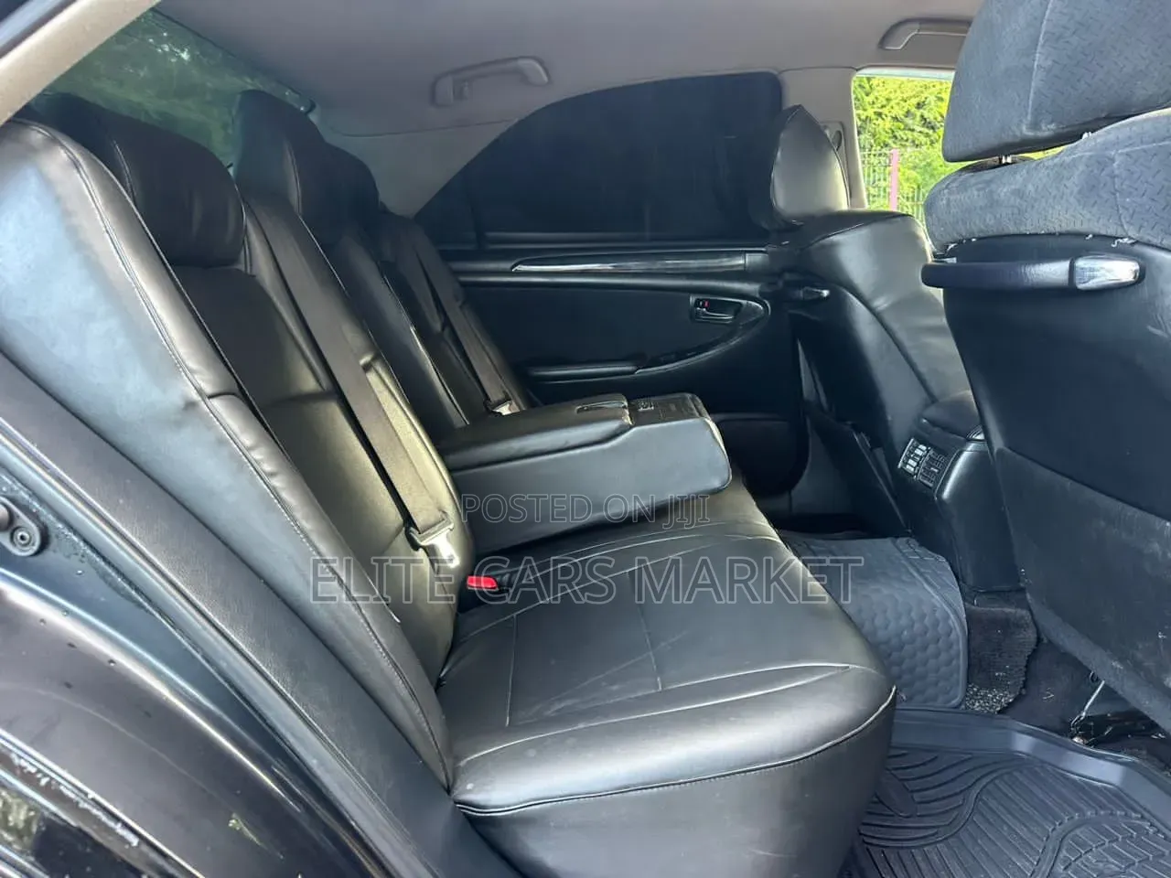 Toyota Crown Royale 2005 Black