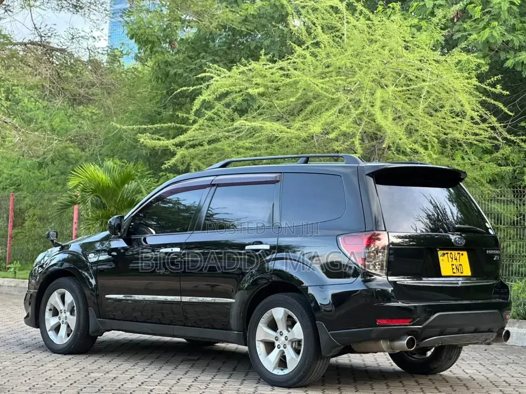 Subaru Forester 2010 Black