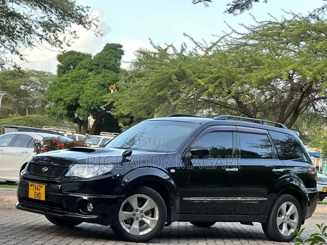 Subaru Forester 2010 Black