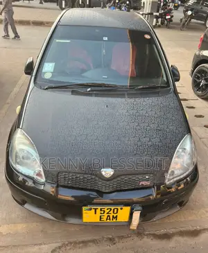 Toyota Vitz 1.5 FWD 5dr 2004 Black