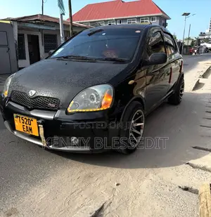 Toyota Vitz 1.5 FWD 5dr 2004 Black