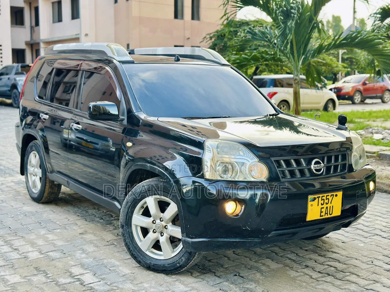 Nissan X-Trail 2.0 Petrol XE 2010 Black