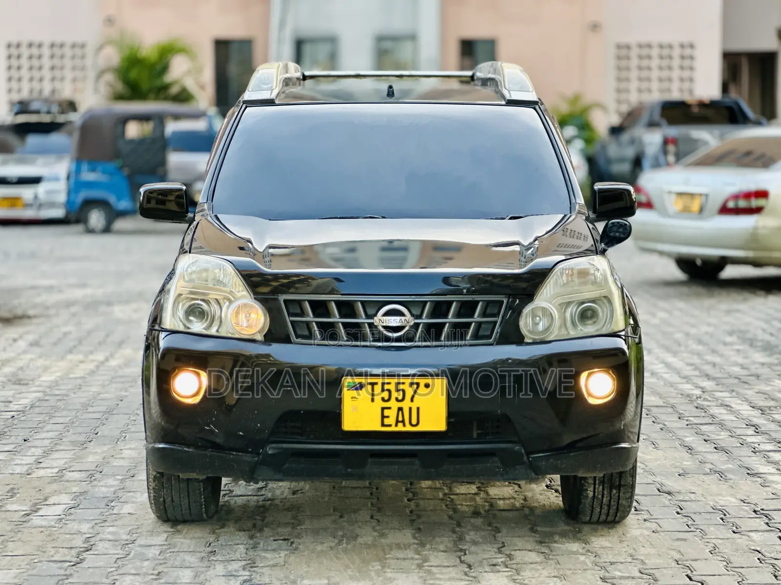 Nissan X-Trail 2.0 Petrol XE 2010 Black