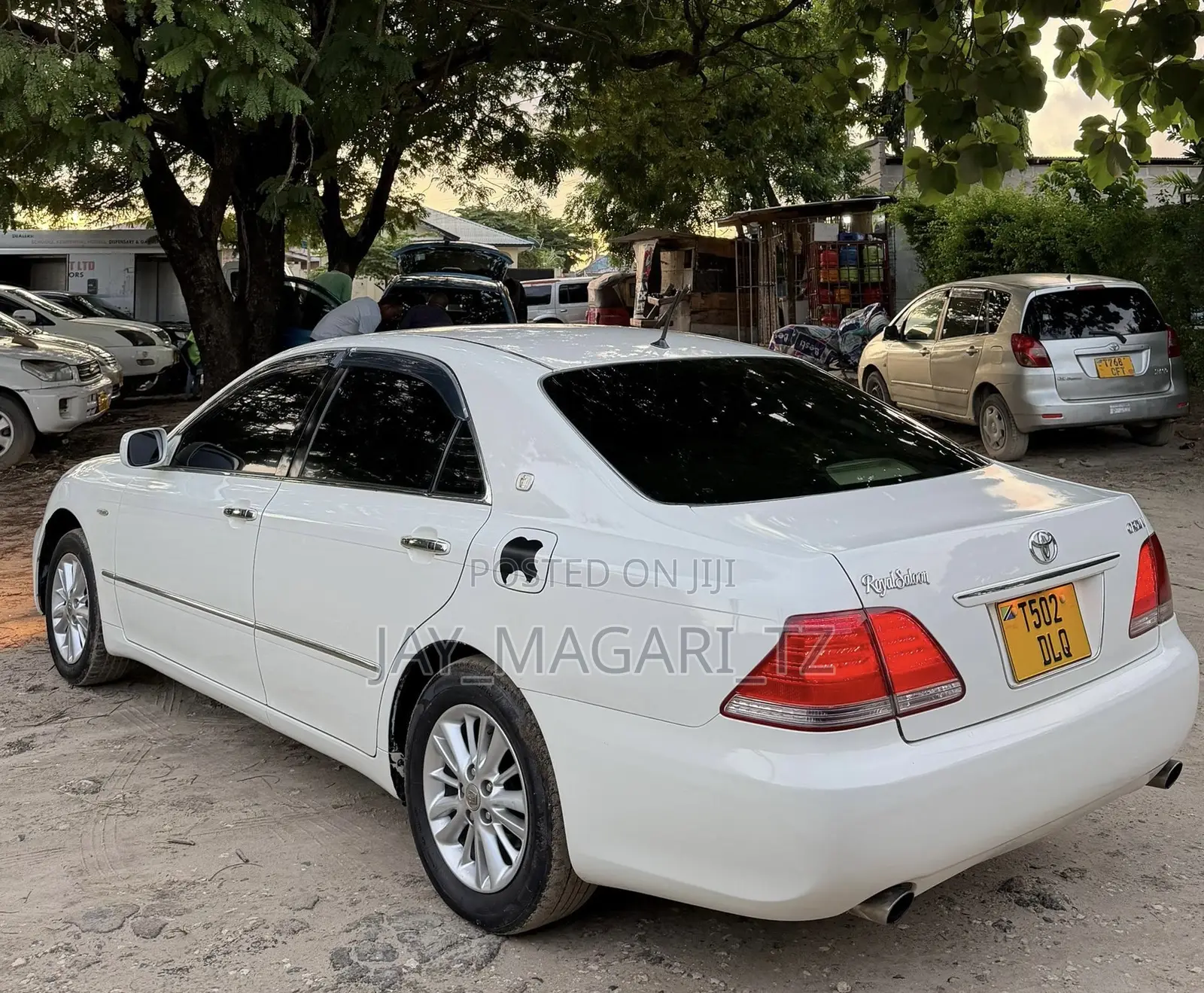 Toyota Crown 2004 White