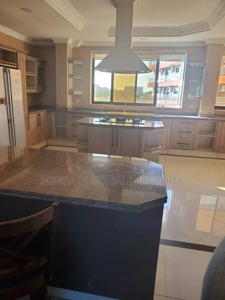 Furnished 3bdrm Villa in Oyster Bay for rent