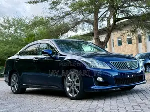 Toyota Crown 2008 Blue