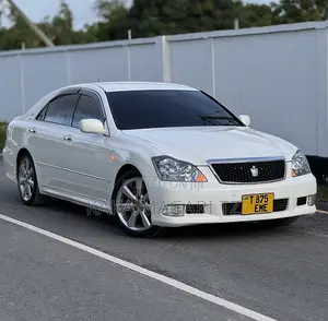 Toyota Crown 2006 Pearl