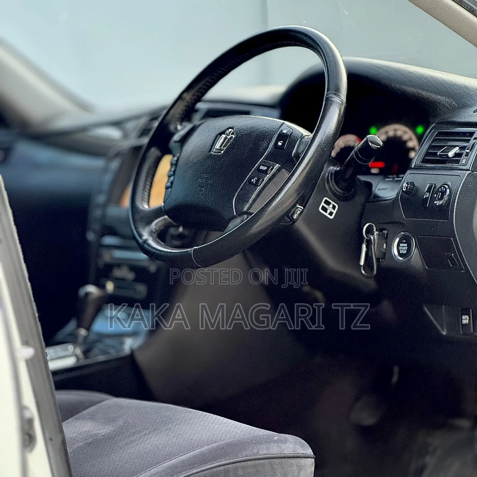 Toyota Crown 2006 Pearl