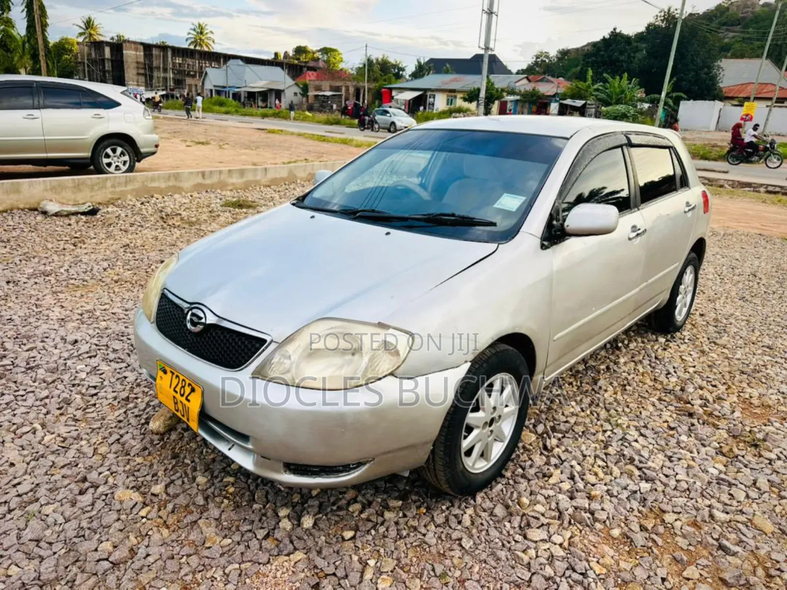 Toyota Corolla RunX 2004 Silver