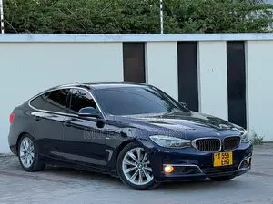BMW 320i 2014 Black
