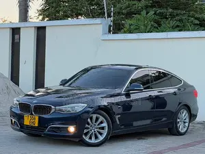 BMW 320i 2014 Black