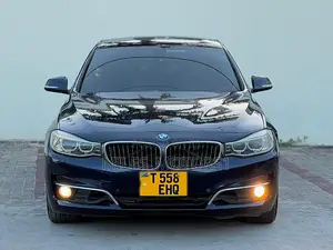BMW 320i 2014 Black