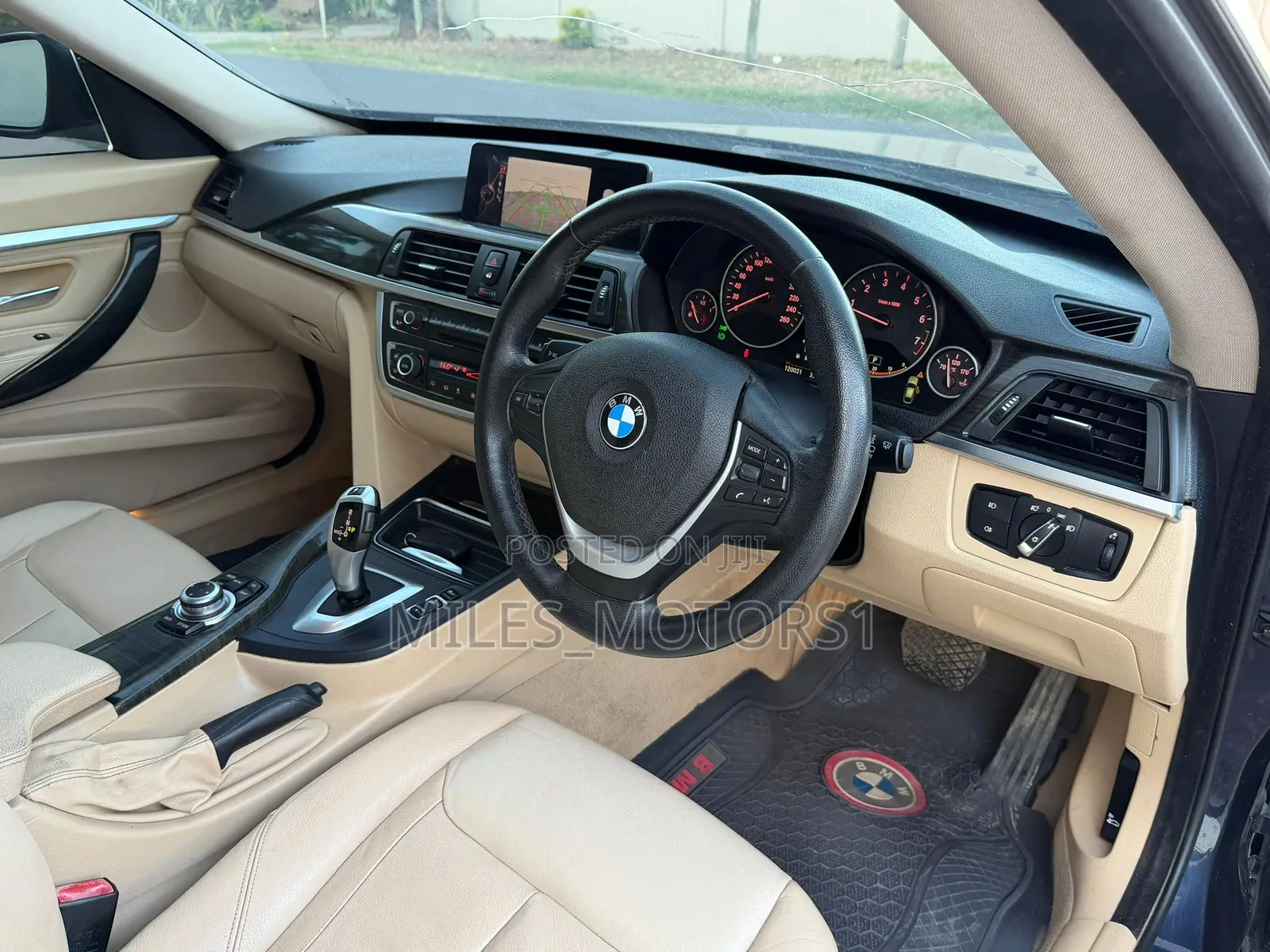 BMW 320i 2014 Black
