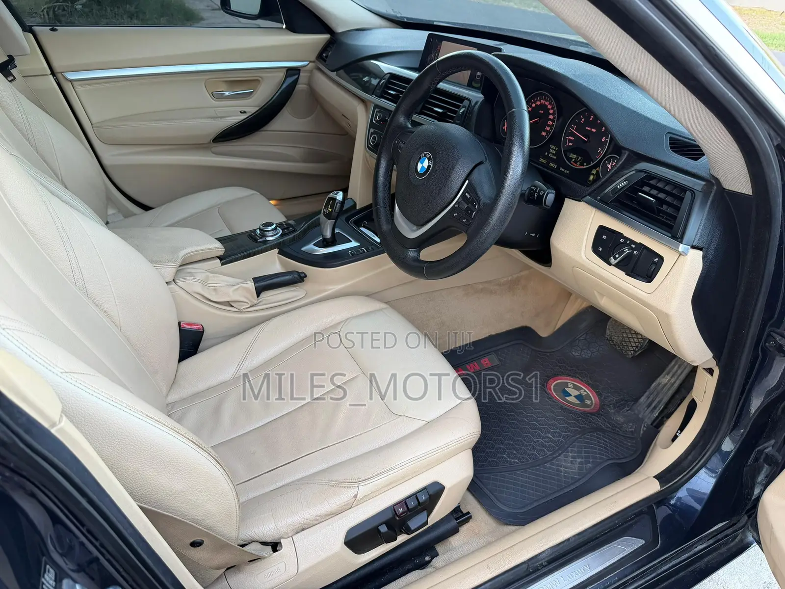 BMW 320i 2014 Black