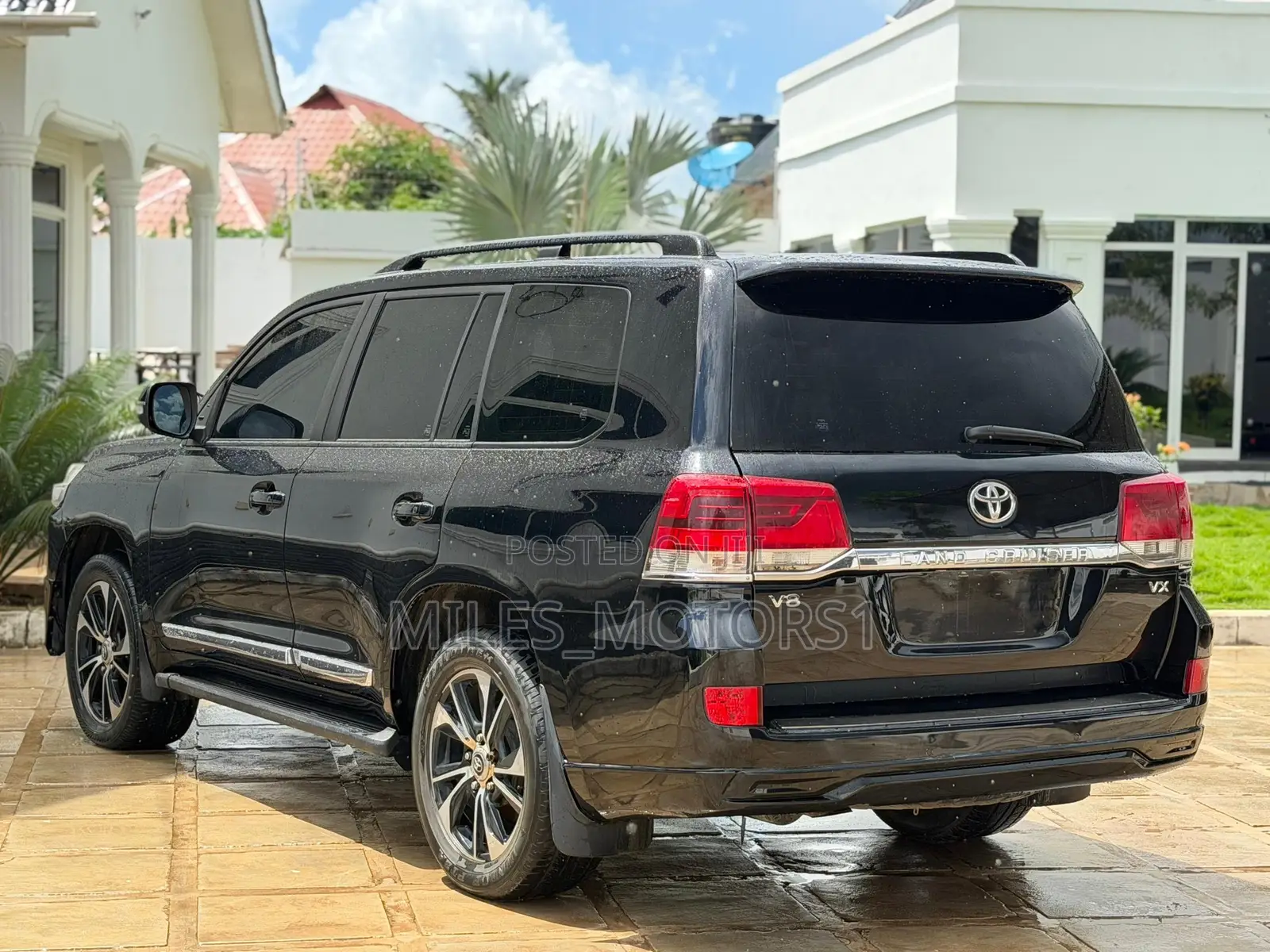 Toyota Land Cruiser 2013 Black