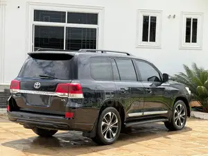 Toyota Land Cruiser 2013 Black