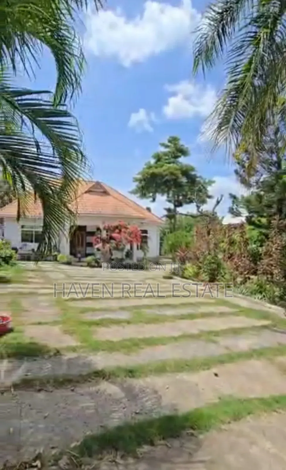 7bdrm House in Mbezi for sale