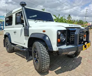 Land Rover Defender 2015 White
