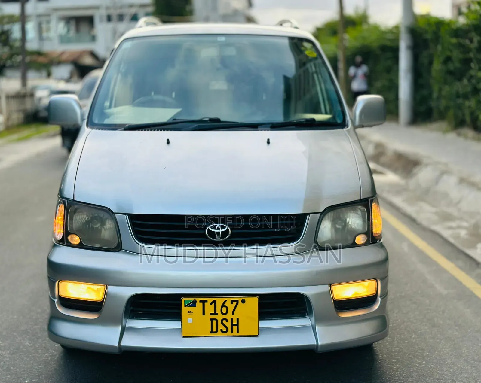 Toyota Noah 2003 Silver
