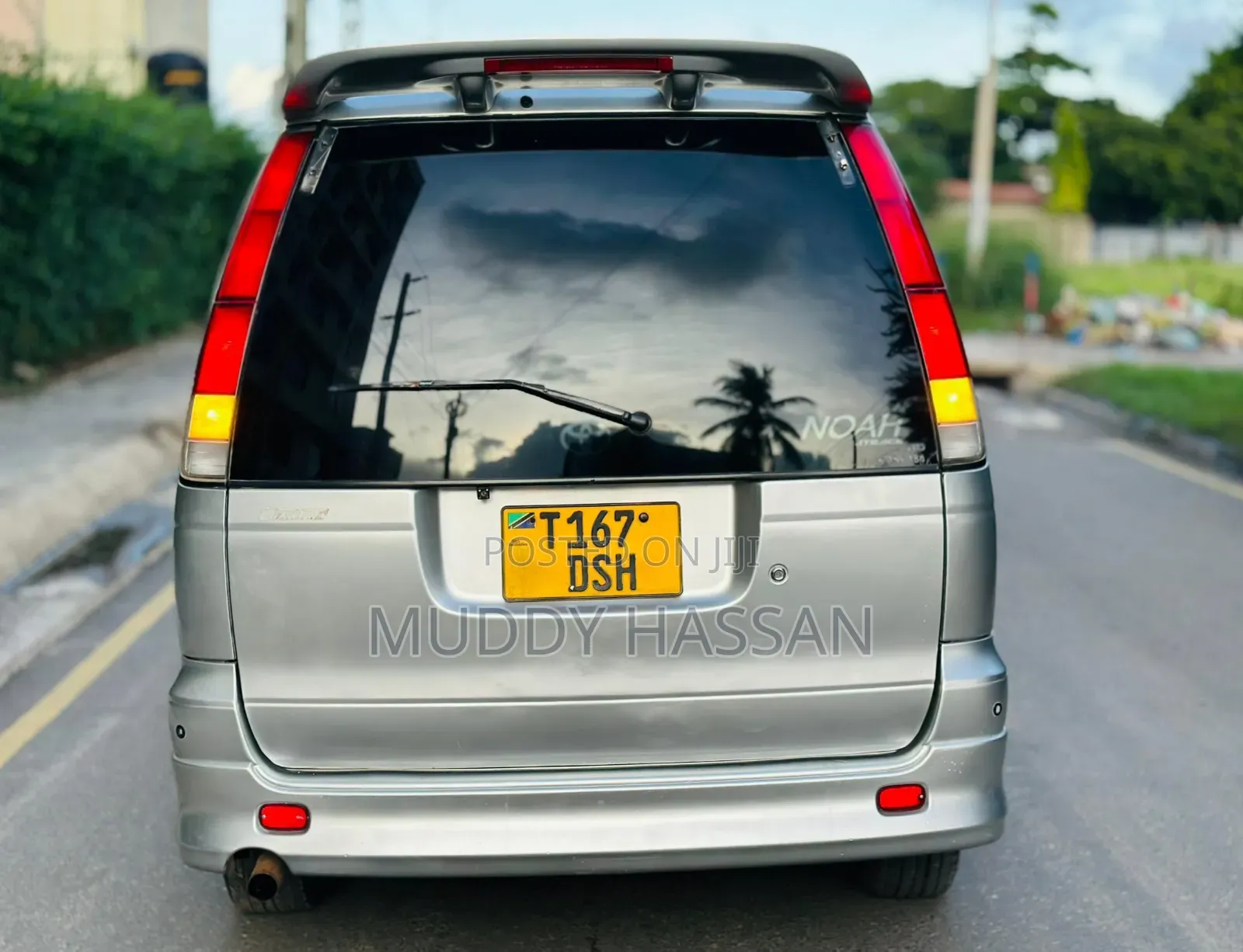 Toyota Noah 2003 Silver