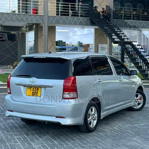 Toyota Wish 2006 Silver