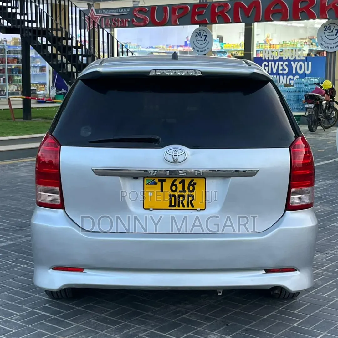 Toyota Wish 2006 Silver