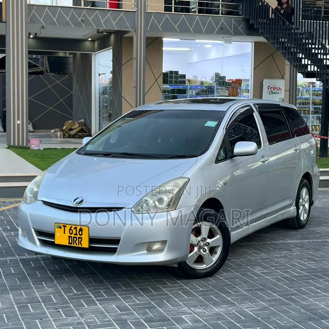 Toyota Wish 2006 Silver