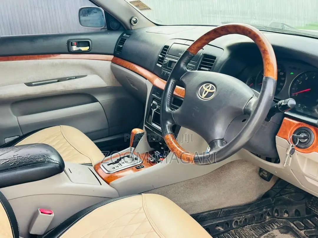 Toyota Mark II 2002 Silver