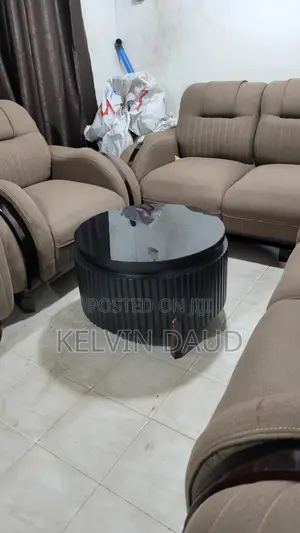 Coffee Table Ya Kisasa
