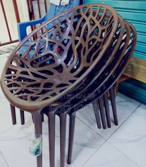 Kiti Cha Plaatiki