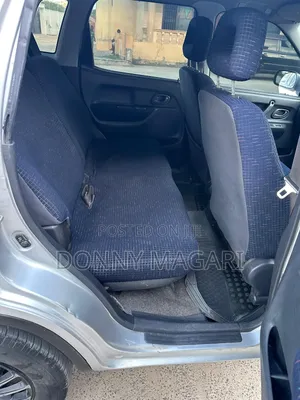 Suzuki Swift 2004 Silver