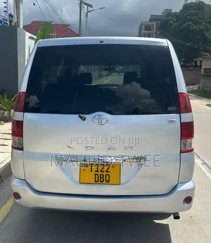 Toyota Noah 2008 Silver