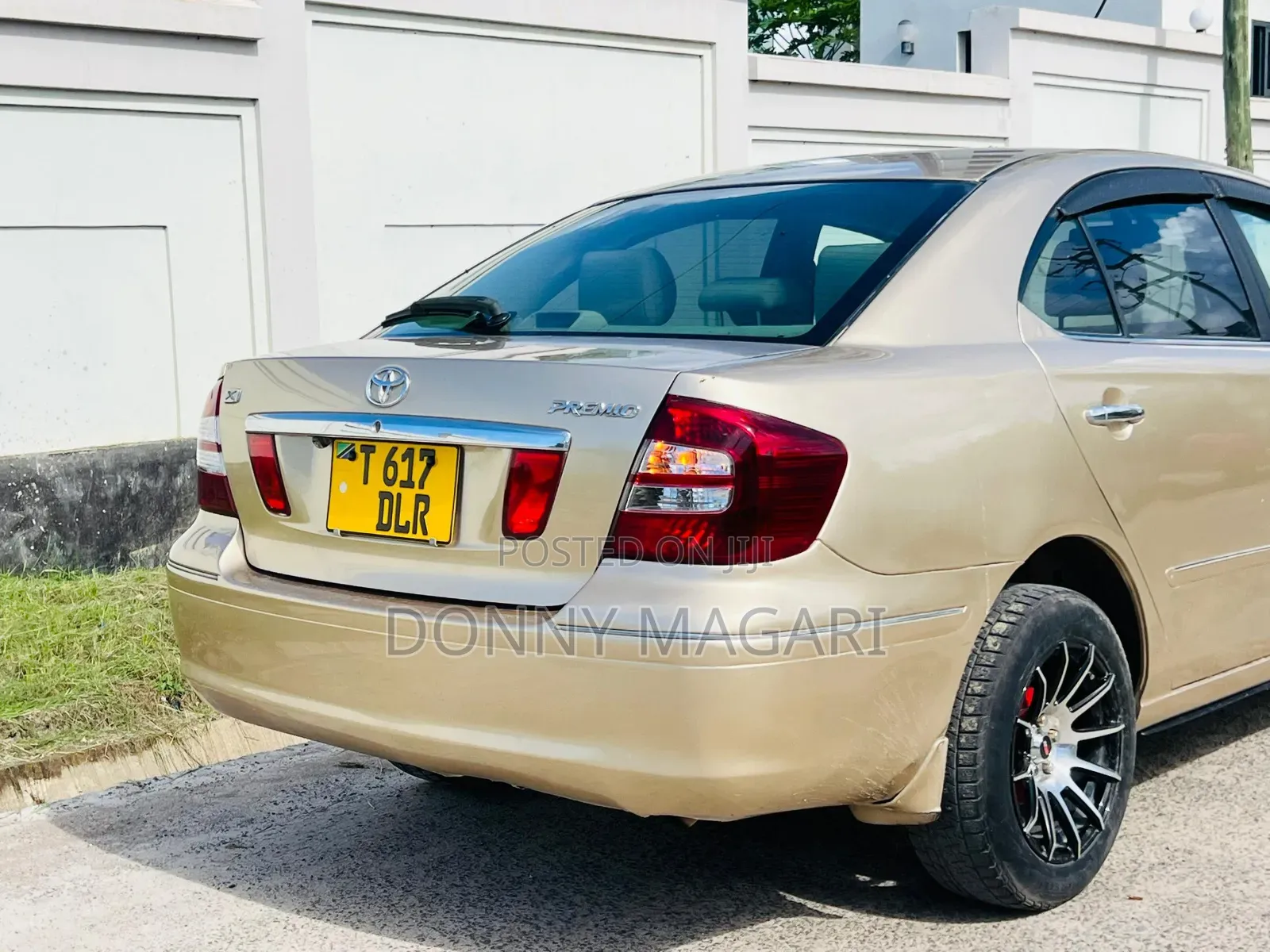 Toyota Premio 2005 Gold