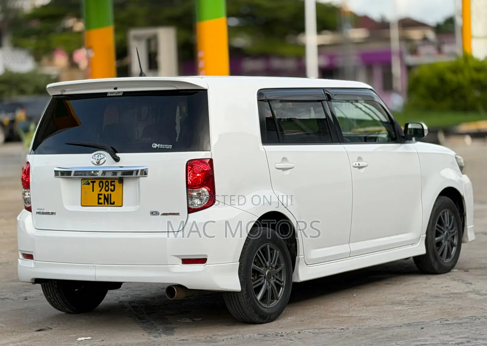 Toyota Corolla Rumion Hatchback 1.5 FWD 2009 White