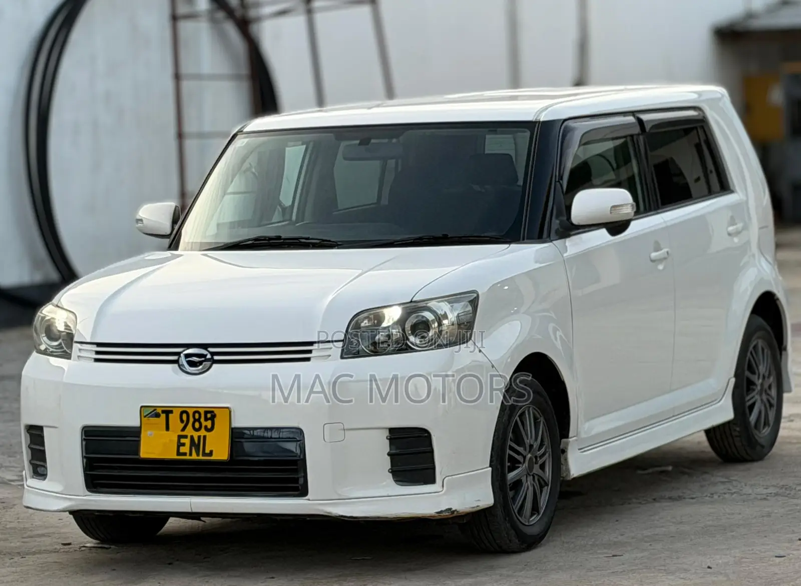 Toyota Corolla Rumion Hatchback 1.5 FWD 2009 White