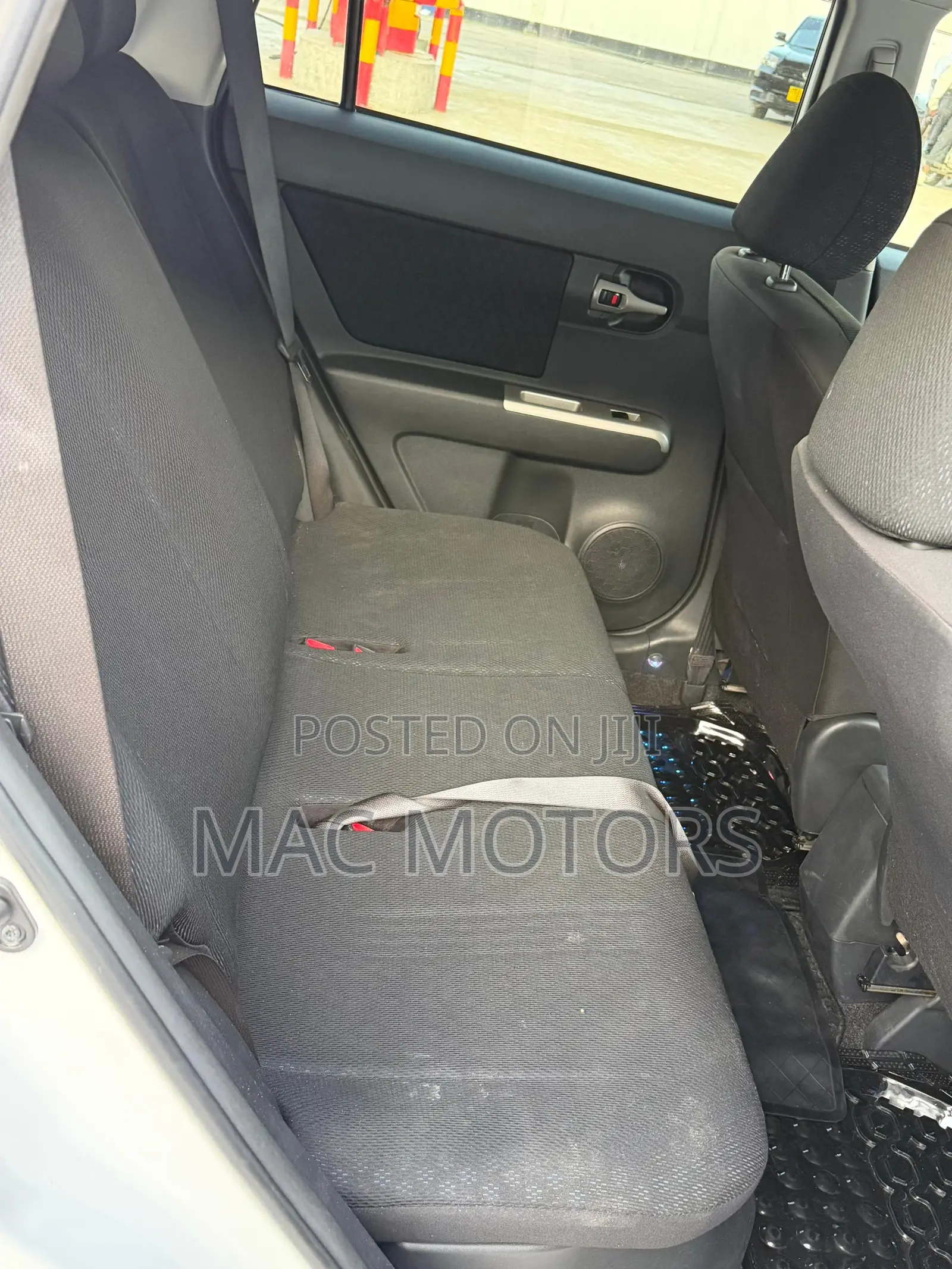 Toyota Corolla Rumion Hatchback 1.5 FWD 2009 White