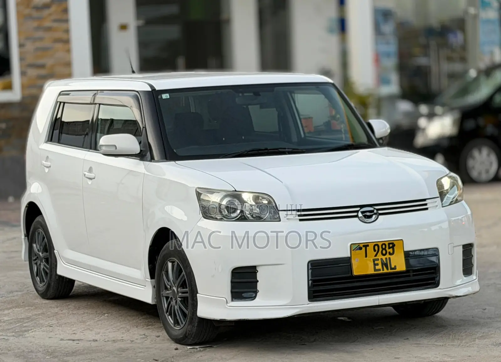 Toyota Corolla Rumion Hatchback 1.5 FWD 2009 White