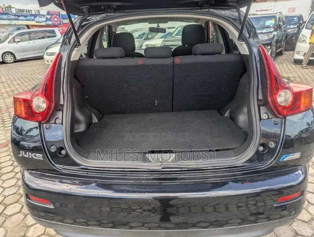 Nissan Juke 2012 Black