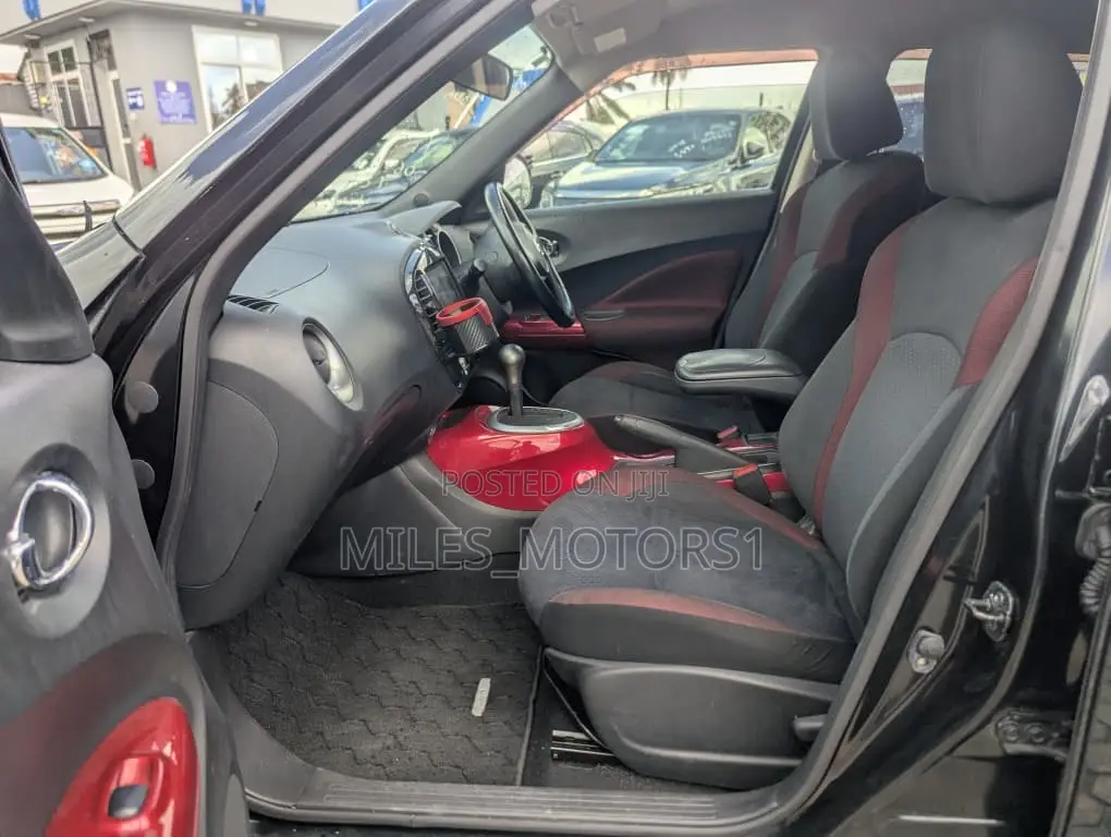 Nissan Juke 2012 Black