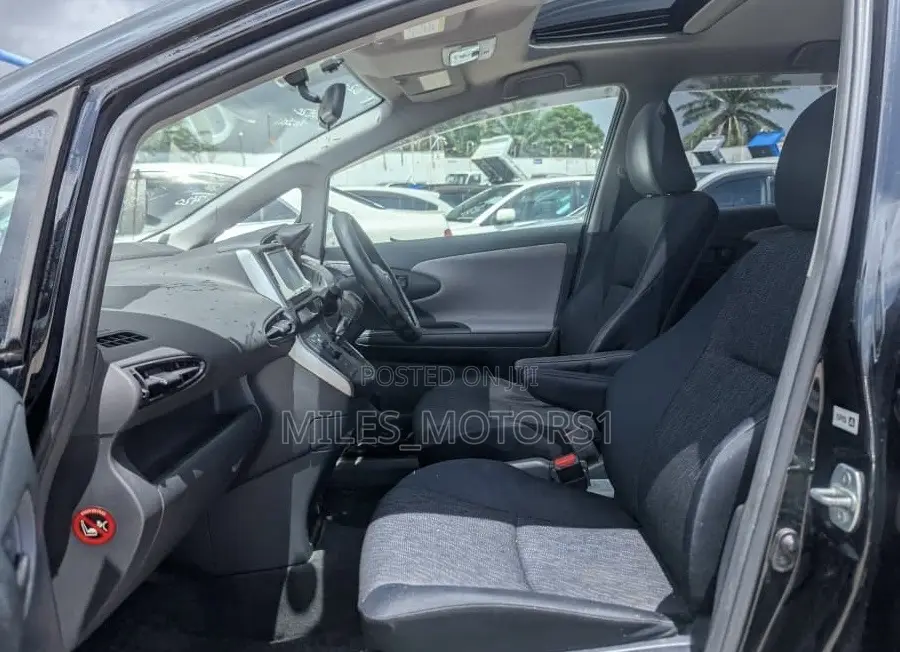 Toyota Wish 2011 Black