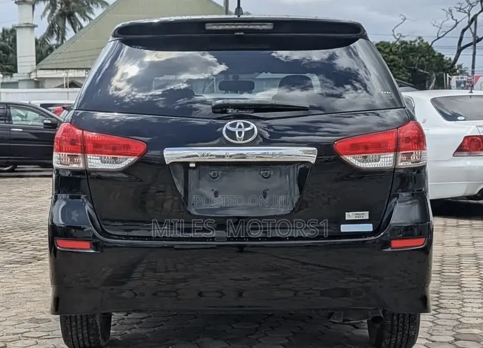 Toyota Wish 2011 Black