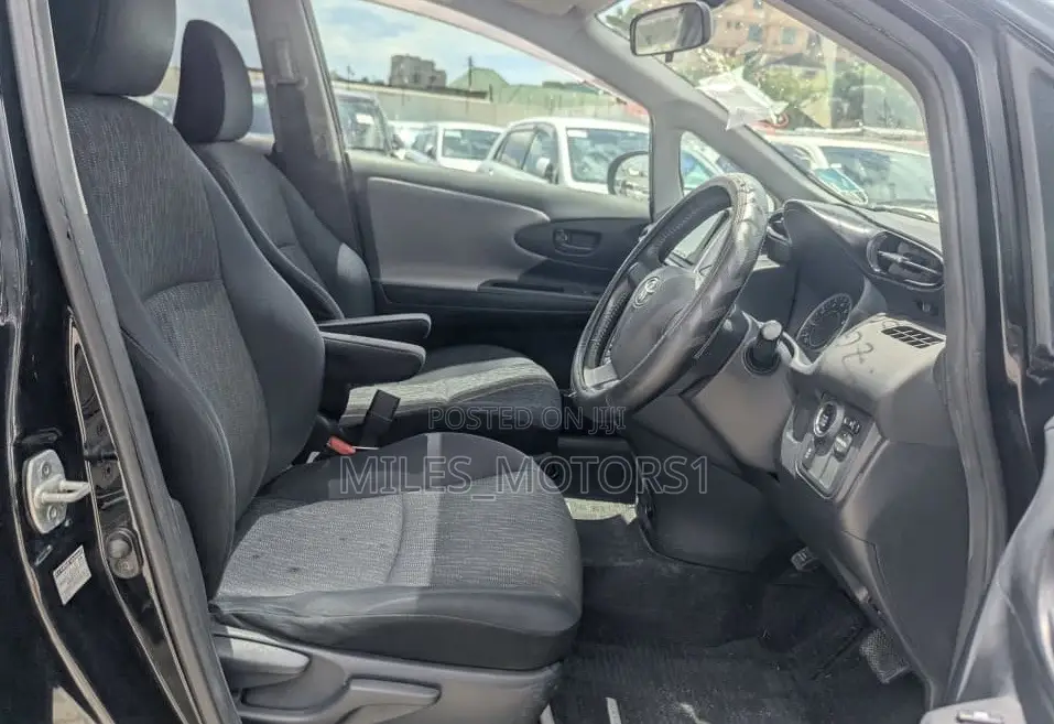Toyota Wish 2011 Black