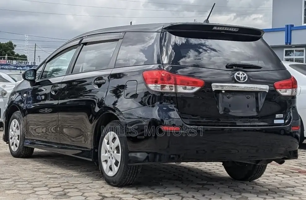 Toyota Wish 2011 Black