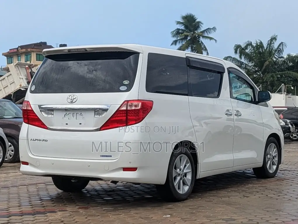 Toyota Alphard 2008 White