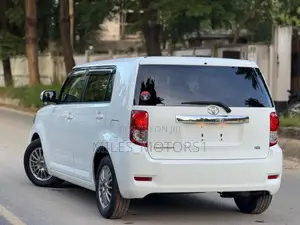 Toyota Corolla Rumion 2008 White