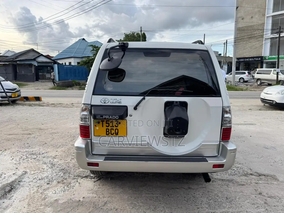 Toyota Land Cruiser Prado 2.7 16V 3dr 2001 White