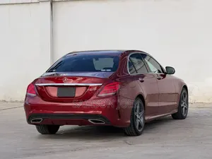 Mercedes-Benz C200 2015 Red